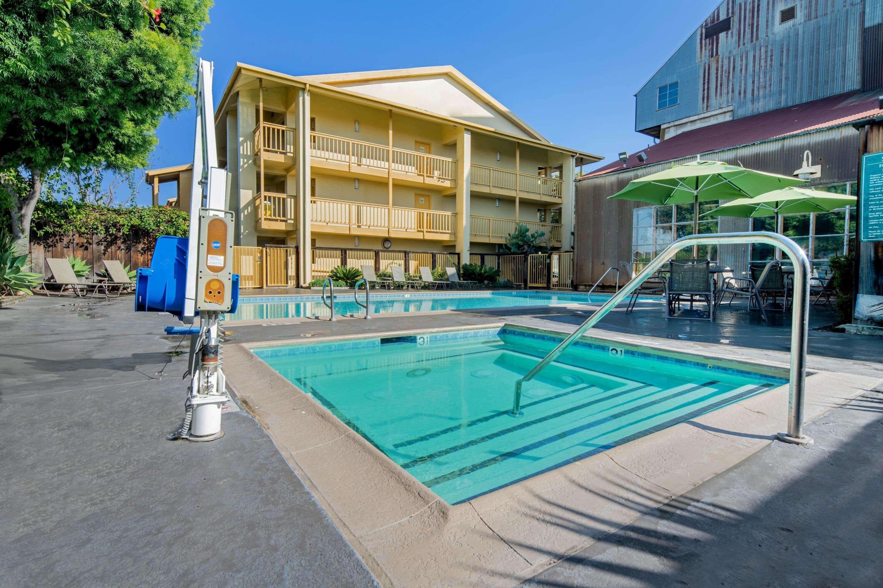 La Quinta Inn & Suites By Wyndham Irvine Spectrum Kültér fotó